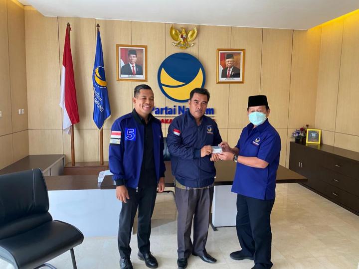 Hamrin Sugandi Berlabuh ke Partai Nasdem LampungÂ 