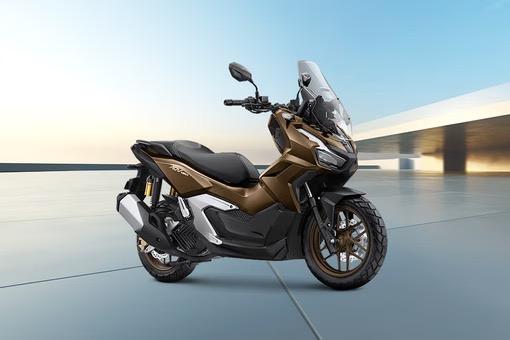 Dapatkan Motor Impian di CV ISTANA MOTOR Honda ADV 160 Terbaru Tampil Lebih Tangguh, Siap Temani Petualangan Anda