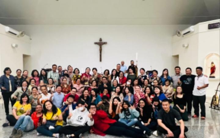 Semangat PDPKK St. Lusia Paroki Kristus Raja Katedral Tanjungkarang Dalam Praise and Worship