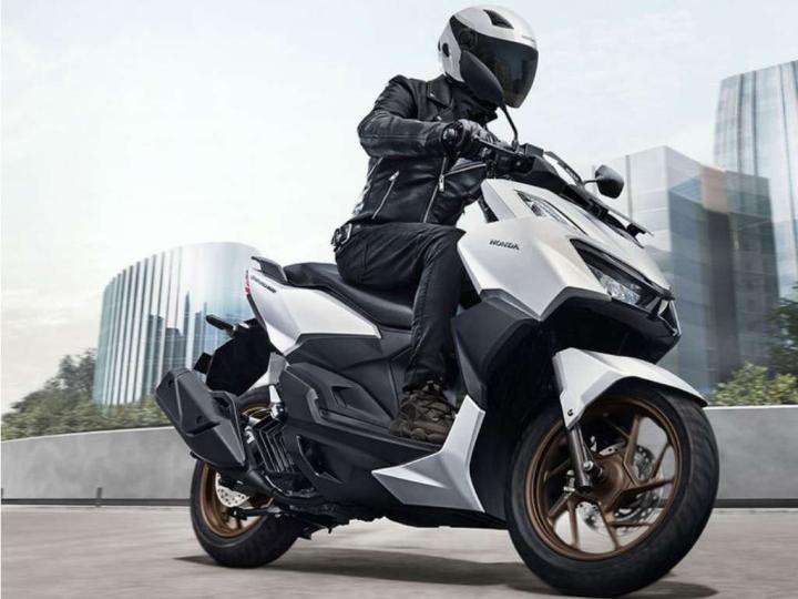 Apparel Yang Cocok Untuk Pengguna Honda Vario 160