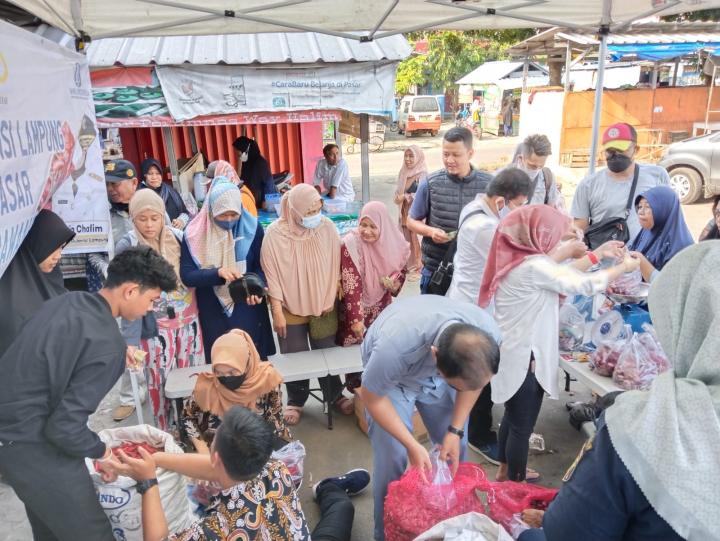 Pemprov Lampung Gelar Operasi Pasar Cabe Merah dan Bawang Merah