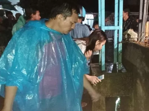 Bocah Delapan Tahun Hanyut di Saluran Air Saat Bermain Hujan di Bandar Lampung