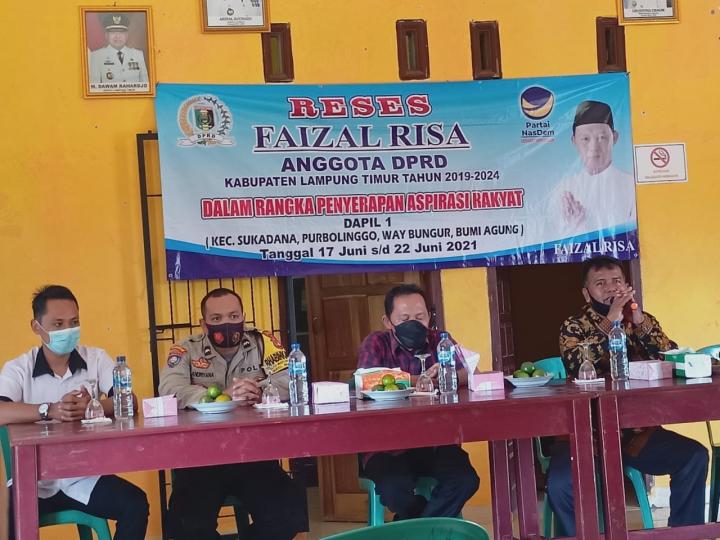 Reses di desa Mulyo asri ,ketua fraksi nasdem Lamtim mendapatkan pertanyaan dan usulan dari masyarakat