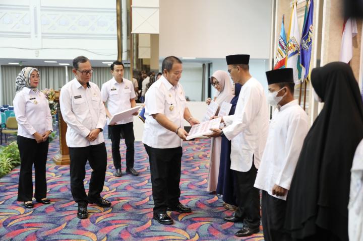 74 Pegawai Mendapat Tali Asih Dari Gubernur Lampung 