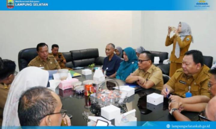 1.938 PJLP dan Pekerja Sawit di Lampung Selatan Kini Terlindungi BPJS Ketenagakerjaan TelegramTwitterFacebookWhatsApp