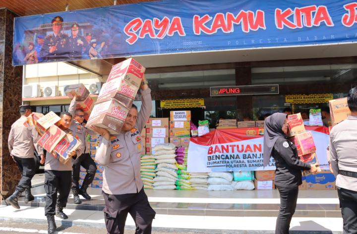 Polresta Bandar Lampung Salurkan Bantuan untuk Korban Bencana di Aceh, Sumut, dan Sumbar