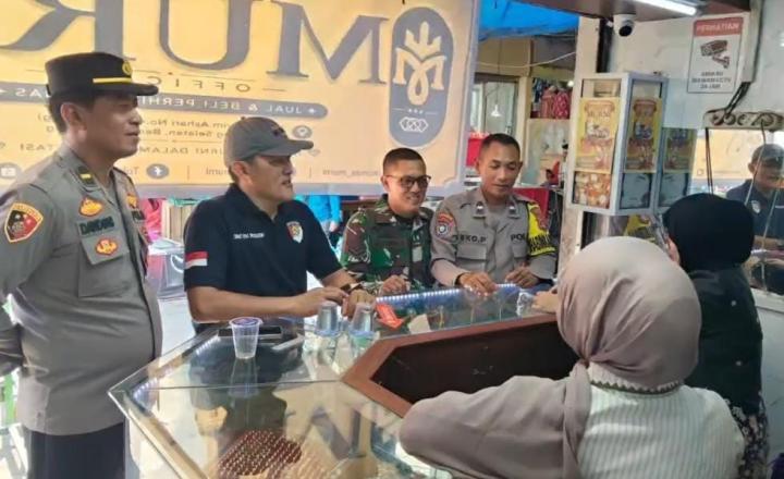 Polisi Selidiki Komplotan Emak-emak Diduga Gondol Emas Senilai Rp60 Juta di Pasar Cimeng