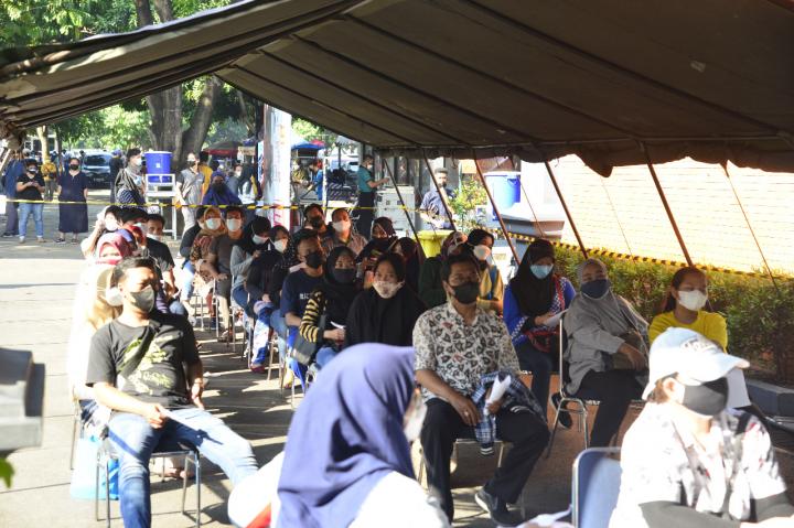 Serbuan Vaksinasi Covid-19 di Bapra Marinir Cilandak