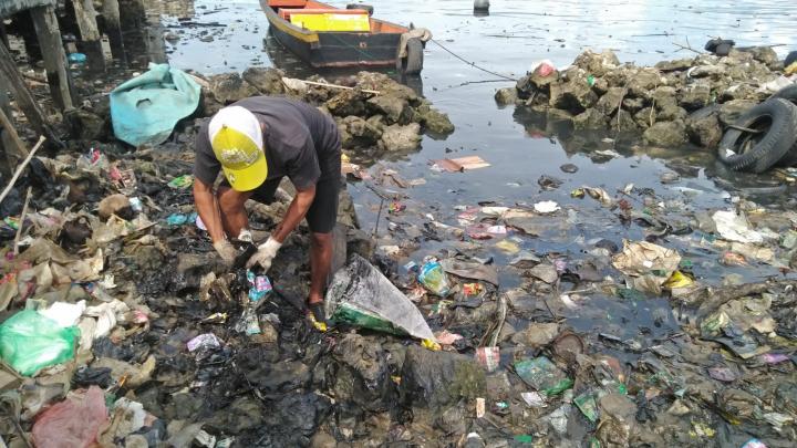 Antisipasi  Pencemaran Laut, DLH Lampung Segera Buat  Tim Monitoring 