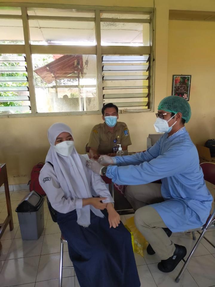 Guna Penuhi Target 70%, SMPN 3 Godean Laksanakan Vaksinasi Tahap 2