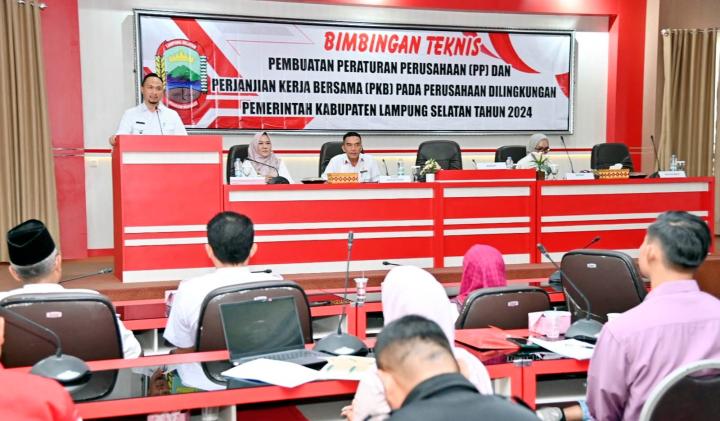Plt Bupati Lampung Selatan Buka Bimtek Pembuatan PP dan PKB Bagi Perusahaan 