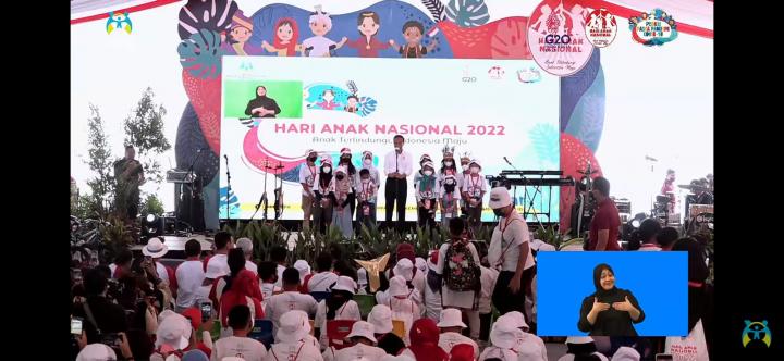 Gubernur Lampung Memperoleh Penghargaan Provinsi Layak Anak (PROVILA) dari Kementerian Pemberdayaan Perempuan dan Perlindungan Anak RI