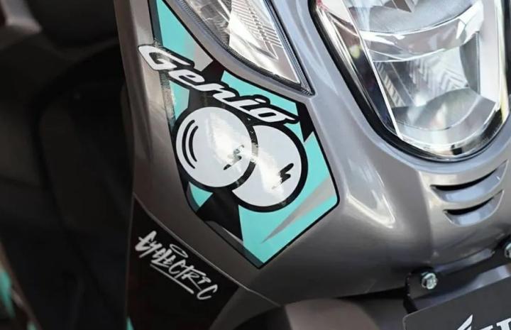 Ingin Motor Tampil Keren? Ini 5 Rekomendasi Bahan Stiker Terbaik untuk Bodi Motor!   
