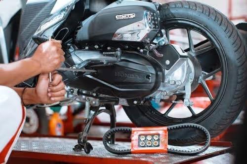 Tanda Penguapan Oli Pada Mesin Motor.