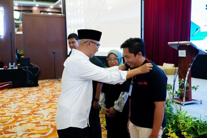 Di Tengah Era AI, Gubernur Lampung Ajak Media Tetap Menjaga Jiwa Kemanusiaan dalam Komunikasi   