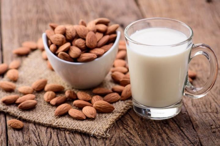  Inilah 5  Manfaat Susu Almond yang Menyehatkan Bagi Tubuh