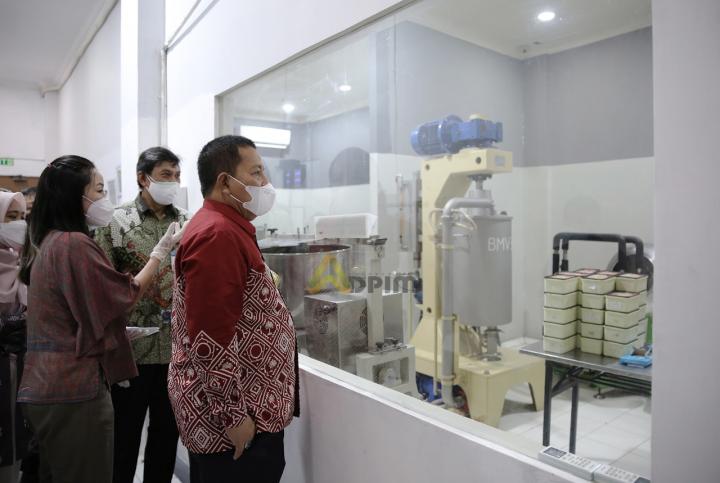 Gubernur Lampung Lepas Ekspor Perdana Produk Cokelat Krakakoa ke Singapura