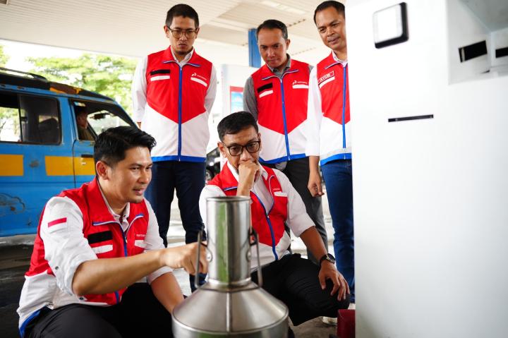Pertamina Patra Niaga Regional Sumbagsel Rutin Lakukan Pemantauan SPBU sebagai Langkah Antisipatif untuk Pastikan Kualitas dan Layanan Sesuai Standar
