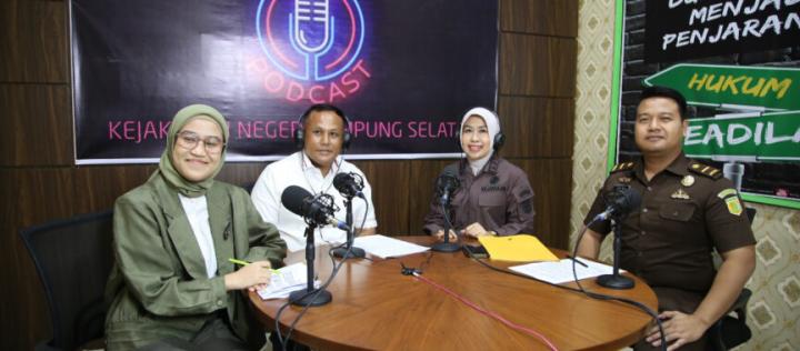 Jadi Narasumber Podcast Kejaksaan Negeri, Bupati Nanang Ermanto Sampaikan Capaian Berbagai Program PembangunanÂ 