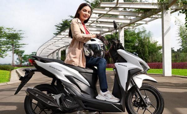 Tips Postur Berkendara Motor Yang Baik