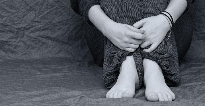 Lilit Perut Pakai Kain, Gadis Dibawah Umur Diperkosa Ayah Sambung Hingga Hamil di Lamtim