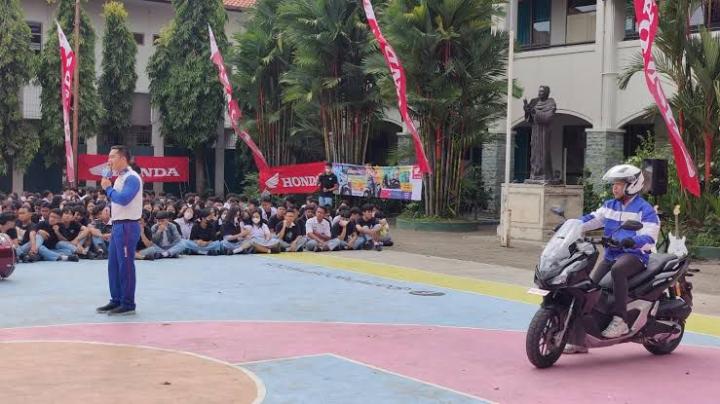 TDM Edukasi Safety Riding di Salah Satu Sekolah Yang Berada di Pringsewu 
