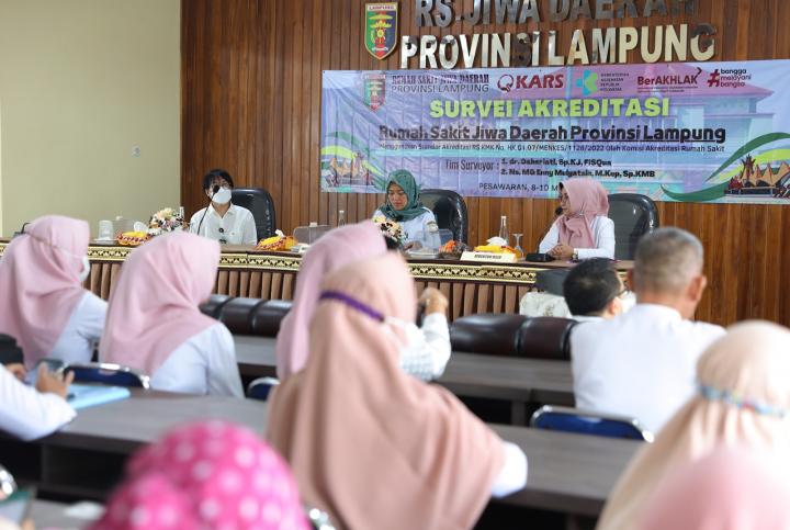Wagub Chusnunia Chalim Berharap Akreditasi Pelayanan Rumah Sakit Jiwa Daerah Lampung yang dilakukan KARS Hasilkan Pelayanan Kesehatan Jiwa yang Prima bagi Masyarakat Lampung