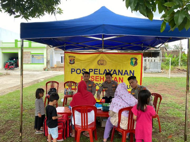 Polda Lampung Buka Posko Kesehatan Bagi Korban Terdampak Banjir
