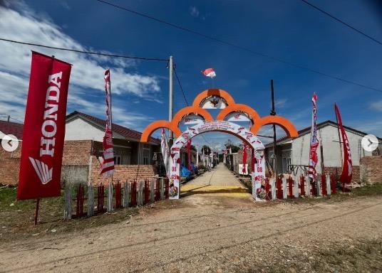 Gapura Merdeka Honda di Natar: Wujud Semangat Kemerdekaan dan Kreativitas Warga!