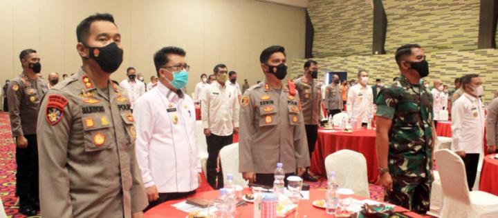 Sekda Thamrin dan Forkopimda Kabupaten Lampung Selatan Hadiri Rakor Lintas Sektoral Dalam Rangka Kesiapan Pengamanan Nataru Tahun 2021