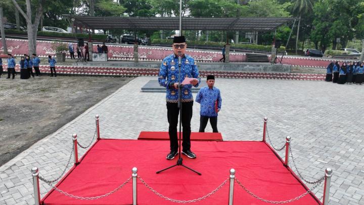 Kadis Kominfo Pimpin Upacara Bulanan Pemkab Lampung Selatan   