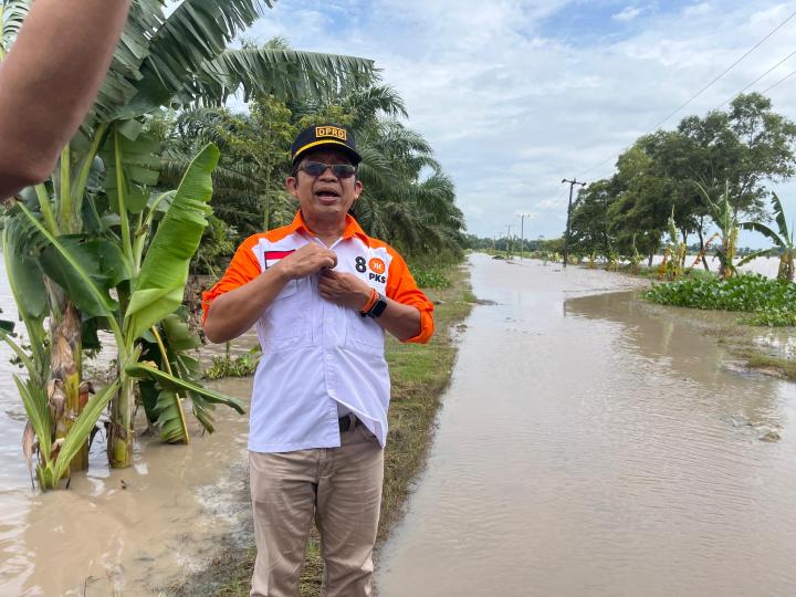 Di depan Yusnadi PKS, Warga Terdampak Banjir Lamtim, Harapkan Tanggul Sawah Atasi Musibah   