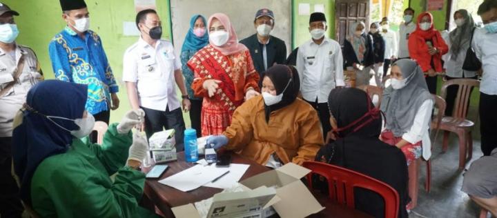 Duta Vaksin Lampung Selatan Tinjau Pelaksanaan Vaksinasi Covid-19 di Kecamatan Candipuro