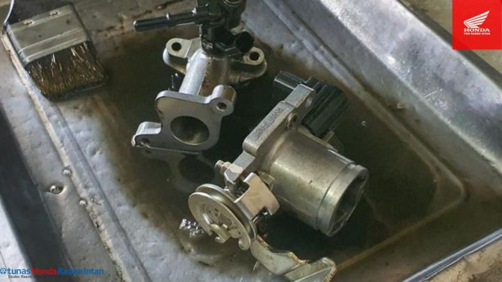 Cek Bagian Ini Jika Tarikan Motor Jadi Berat 