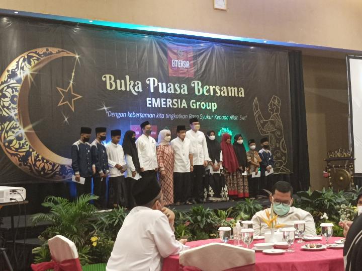Emersia Gelar Buka Puasa Bersama Dengan 50 Anak Yatim dan Para SantriÂ 