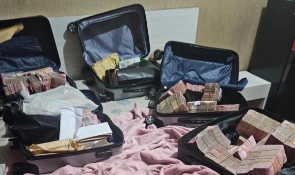 KPK Geledah Rumah di Ciputat, Sita Uang Tunai Lebih dari Rp5 Miliar Terkait Korupsi Impor Bea Cukai