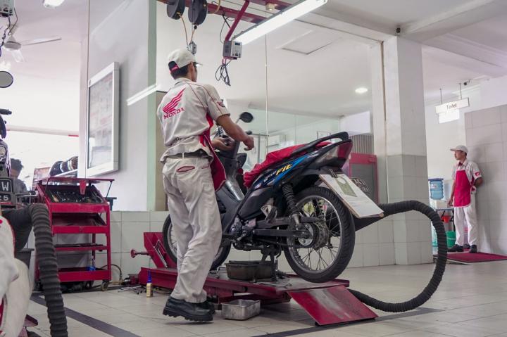 Yuk Kenalan Dengan Tune Up Dan Service Pada Motor