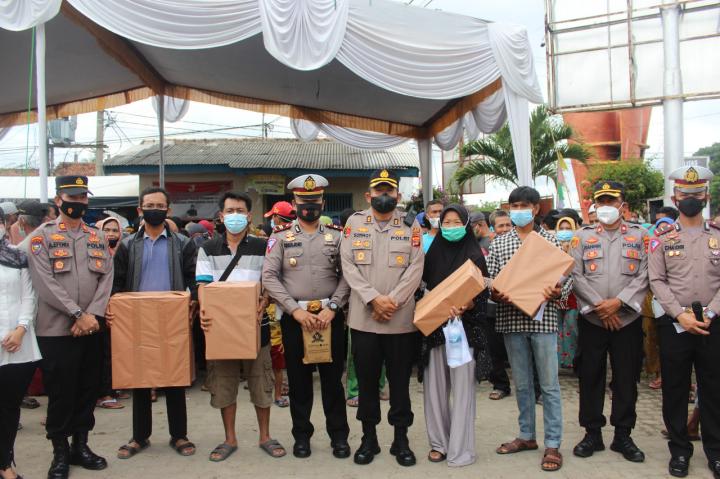 Vaksin: Sediakan 1600 dosis, Warga antusias serbu Gerai Vaksin lantas Polres Tubaba