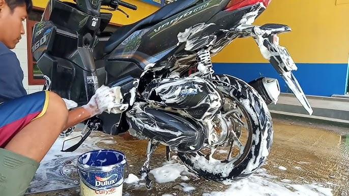 Cuci Motor Pake Sabun Colek Ternyata Ada Plus Minusnya, Apa Saja Tuh 