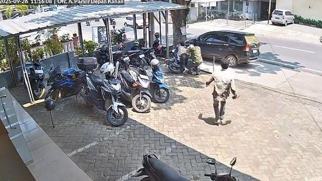 Dipergoki Warga, Pelaku Curanmor Kabur dengan Melepas Tembakan