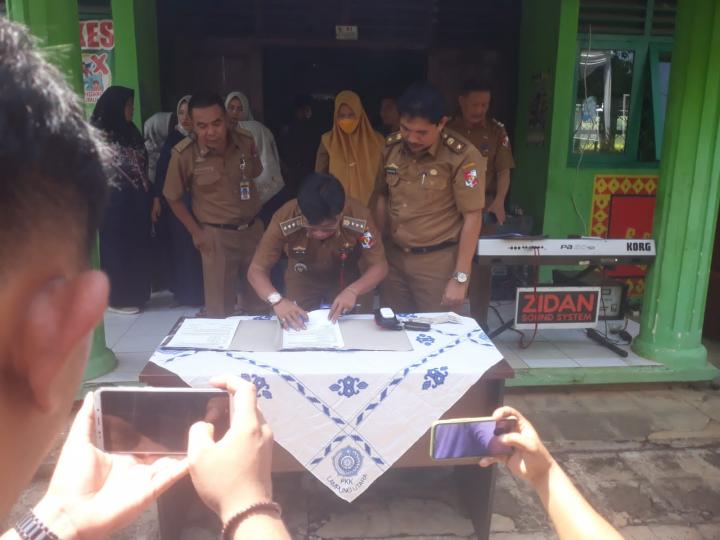 DediÂ Nurman Resmi Menjabat Camat Kotabumi Selatan 