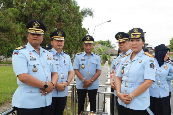 Hari Bhakti Imigrasi ke-73, Jajaran Kemenkumham Lampung Laksanakan Upacara Tabur Bunga