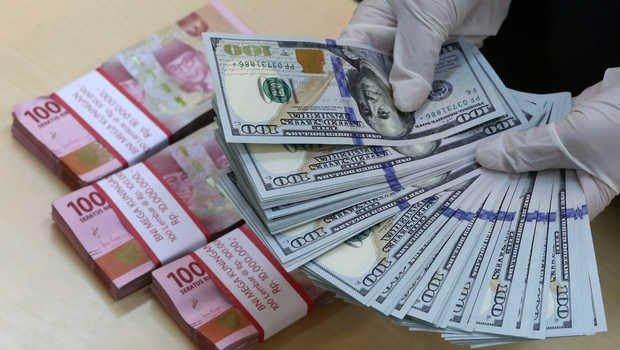 Kurs Jual Beli Dolar AS di BCA dan BRI, 15 November 2021