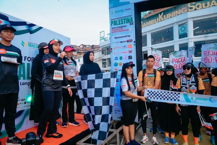 Purnama Wulan Sari Lepas Peserta Charity Run For Palestina, Lari Bersama untuk Kemanusiaan   