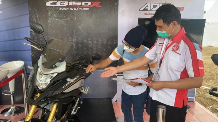 Baru Diluncurkan, Motor Sport Adventure Touring CB150X Hadir di Sirkuit Mandalika