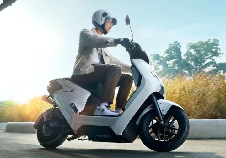 Tips Merawat Motor Listrik Kesayangan