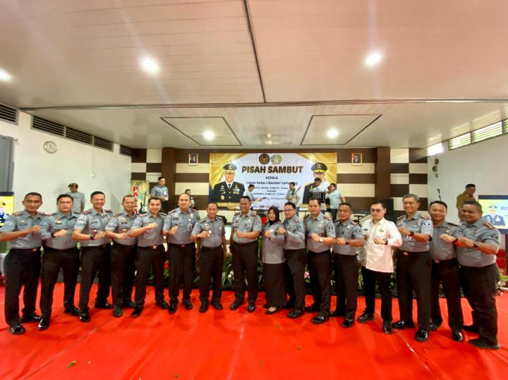 Penuh Haru Serah Terima Jabatan Kepala Lembaga Pemasyarakatan Kelas I Bandar Lampung