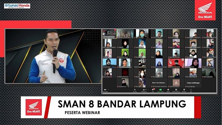Tunas Honda Bersama IKASMACI Gelar Webinar Safety Riding untuk Warga SMA Negeri 8