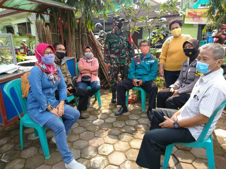 Babinsa Potrobangsan Dampingi Vaksinasi Warga Binaan 