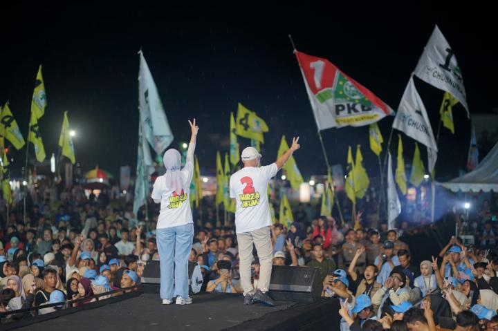 Kampanye Terakhir di Lapangan Sribawono, Mirza Tekankan Pentingnya Perubahan Untuk Masa Depan Lampung 